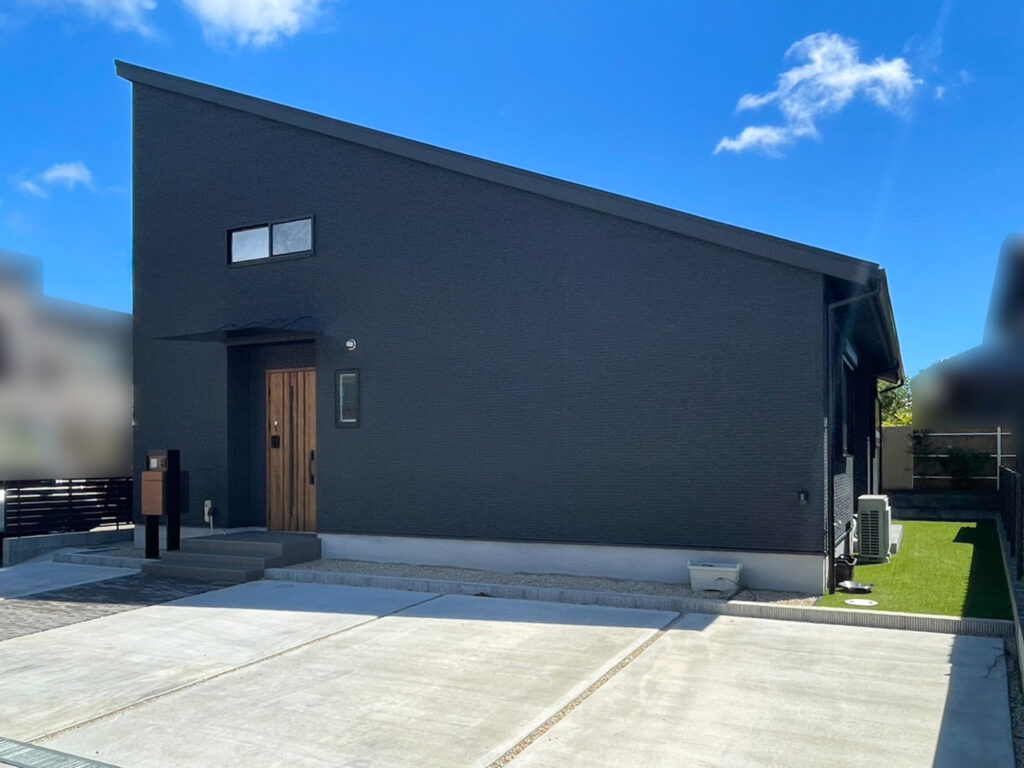 【鈴鹿市】17帖のロフトがある迫力満点の平屋くん♪