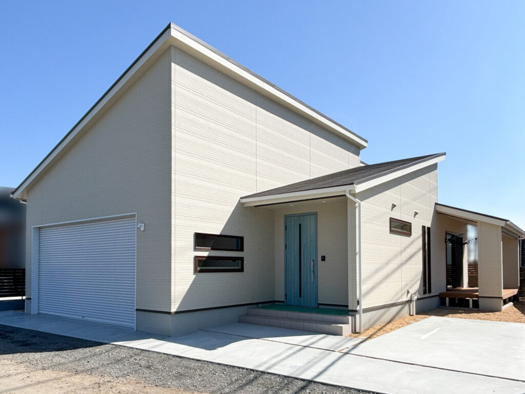 【亀山市】インナーガレージと家事動線が叶える理想をタカチにした快適な平屋くん♪